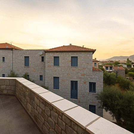 Mani Stone Built Home A Breath Away To The Sea 斯陶帕 外观 照片